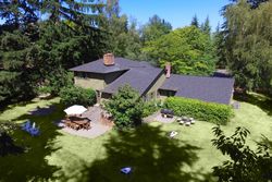 Pre-foreclosure Listing in MEADOWLARK LN NE BAINBRIDGE ISLAND, WA 98110