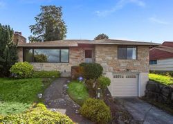 Pre-foreclosure in  DIXON DR S Seattle, WA 98178