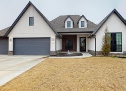 Pre-foreclosure in  E 125TH PL S Bixby, OK 74008