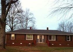 Pre-foreclosure Listing in BENDING CHESTNUT RD FRANKLIN, TN 37064