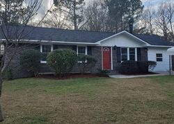 Pre-foreclosure in  LISA DR Summerville, SC 29485