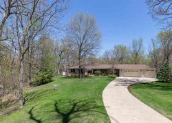 Pre-foreclosure in  TIMBER RIDGE DR Coal Valley, IL 61240