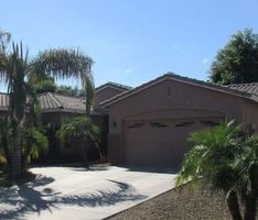 Pre-foreclosure in  E HORSESHOE DR Chandler, AZ 85249