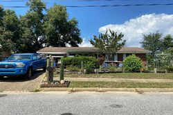 Pre-foreclosure in  BIXBY CIR Pensacola, FL 32514