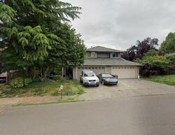 Pre-foreclosure in  S MAPLE ST Canby, OR 97013
