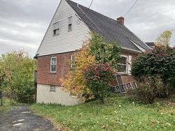 Pre-foreclosure in  TERRACE AVE Newport, KY 41076