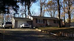 Pre-foreclosure in  WOOD AVE Bath, PA 18014