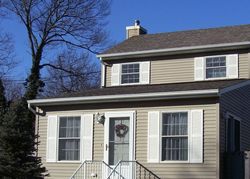 Pre-foreclosure in  WOOD AVE Mastic, NY 11950