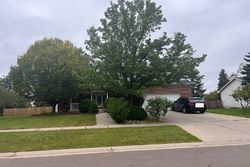 Pre-foreclosure in  LOCHGREEN DR Lansing, MI 48917