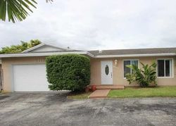  Sw 205th St, Miami FL