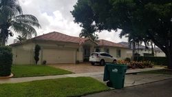 Pre-foreclosure in  NW 77TH PL Hialeah, FL 33016