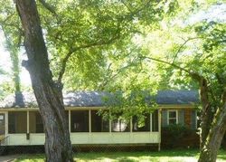 Pre-foreclosure Listing in LAKEWOOD RD NW HUNTSVILLE, AL 35811