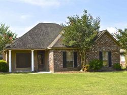  Oakleigh Ln, Prairieville LA