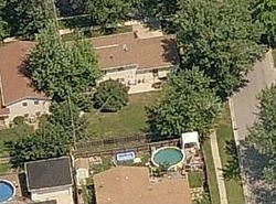 Pre-foreclosure in  DOVER RD Oak Forest, IL 60452