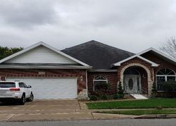 Pre-foreclosure in  176TH PL Lansing, IL 60438