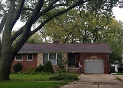 Pre-foreclosure Listing in N OCTAVIA AVE NILES, IL 60714