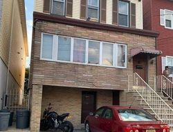 Pre-foreclosure in  SEAVIEW AVE Jersey City, NJ 07305