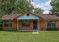  W Peach Ave, Kingsland GA