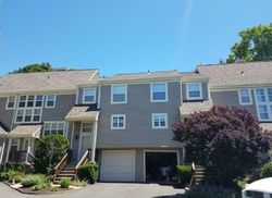  Foxboro Dr, Norwalk CT