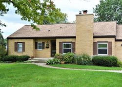 Pre-foreclosure in  VICTOR ST Downers Grove, IL 60515