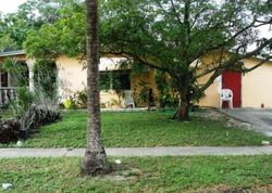 Pre-foreclosure in  SW 28TH DR Fort Lauderdale, FL 33312