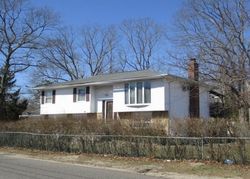  Brook Ave, Bay Shore NY