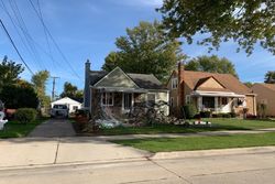 Pre-foreclosure Listing in WINIFRED ST WAYNE, MI 48184