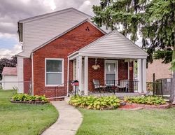 Pre-foreclosure in  HANOVER AVE Allen Park, MI 48101