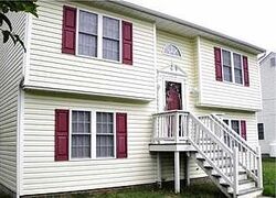 Pre-foreclosure in  BANGLE DR Richmond, VA 23224