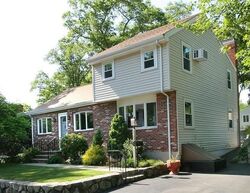  Catalpa St, Wakefield MA