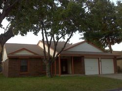  Berkshire Ln, Grand Prairie TX