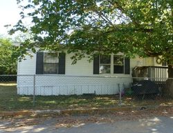 Pre-foreclosure in  QUEEN ST Clinton, TN 37716