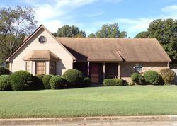 Pre-foreclosure Listing in GREENVIEW RD COLLIERVILLE, TN 38017