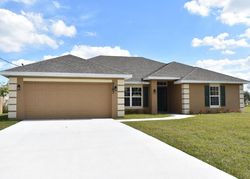 Pre-foreclosure in  NW OSSA CT Port Saint Lucie, FL 34986