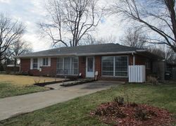 Pre-foreclosure in  SOUTHGATE DR Belleville, IL 62223