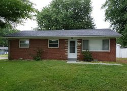 Pre-foreclosure in  CROSSROAD DR Fairview Heights, IL 62208