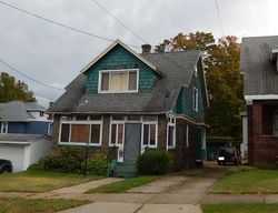 Pre-foreclosure in  E 4TH ST Erie, PA 16507