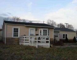 Pre-foreclosure in  SARASOTA DR Toledo, OH 43612