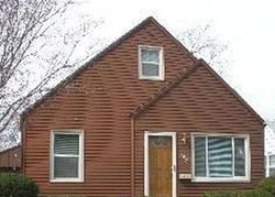 Pre-foreclosure in  CARVER BLVD Toledo, OH 43607