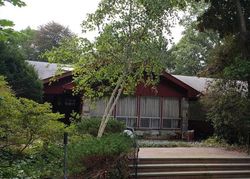 Pre-foreclosure Listing in ROLLING HILL LN OLD WESTBURY, NY 11568