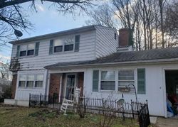  Decker Dr, Newark DE