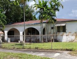 Pre-foreclosure in  NW 16TH AVE Miami, FL 33147