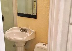  E 28th St, Hialeah FL