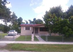 Pre-foreclosure in  SW 204TH ST Miami, FL 33177