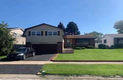 Pre-foreclosure in  MICHIGAN AVE South Holland, IL 60473