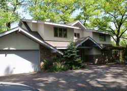 Pre-foreclosure in  BEVERLY PL Lake Forest, IL 60045