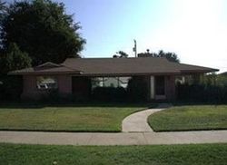 Pre-foreclosure in  MANNEL AVE Shafter, CA 93263