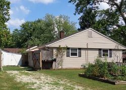 Pre-foreclosure in  CRESTWOOD DR Mooresville, IN 46158