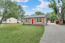 Pre-foreclosure in  JOHNSON ST Greenwood, IN 46143