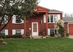 Pre-foreclosure Listing in WINDSOR DR SHELBYVILLE, IN 46176